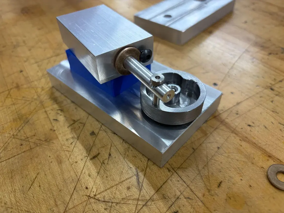 Pneumatic air engine — Design & Manufacturing Laboratory